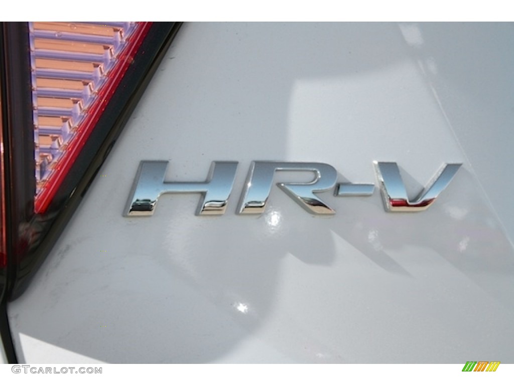 2016 HR-V LX - White Orchid Pearl / Gray photo #3