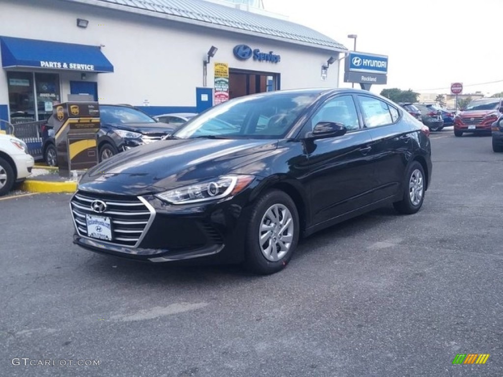 2017 Elantra SE - Black / Gray photo #1