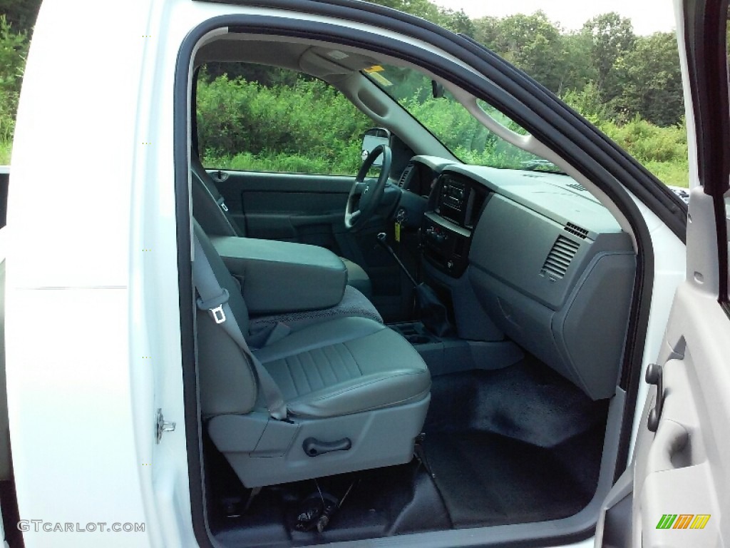 2008 Ram 1500 ST Regular Cab - Bright White / Medium Slate Gray photo #17