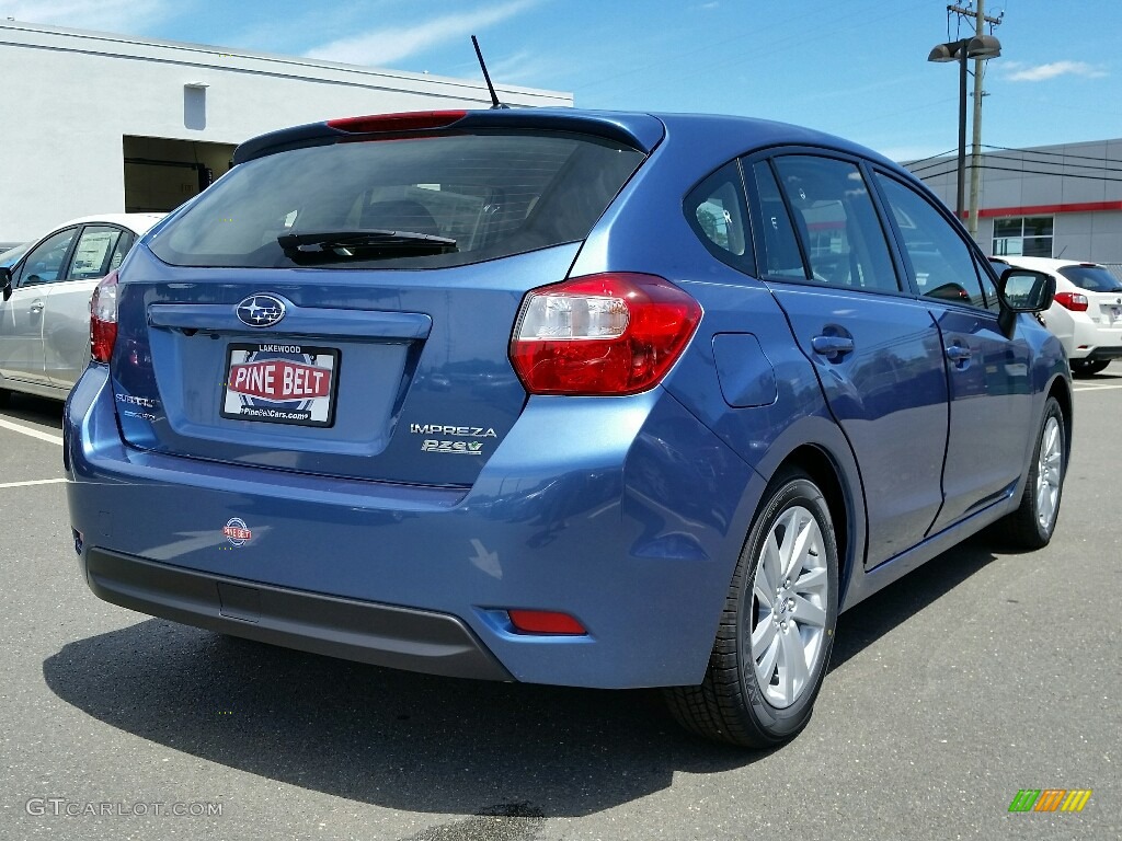 2016 Impreza 2.0i Premium 5-door - Quartz Blue Pearl / Black photo #4