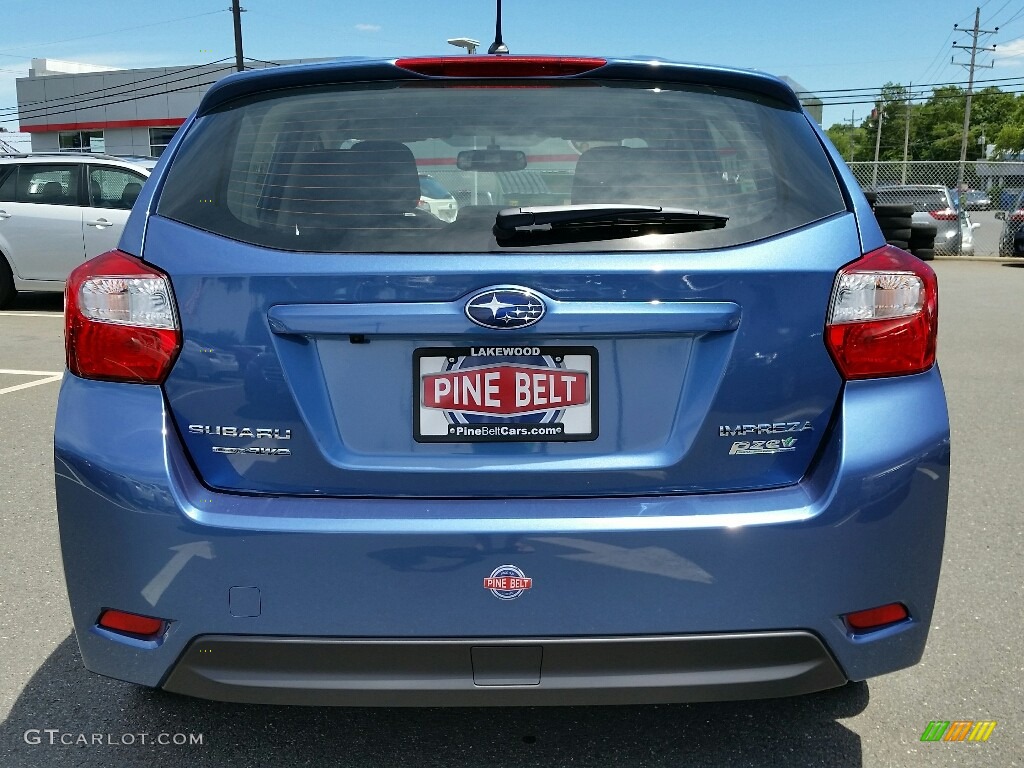 2016 Impreza 2.0i Premium 5-door - Quartz Blue Pearl / Black photo #5