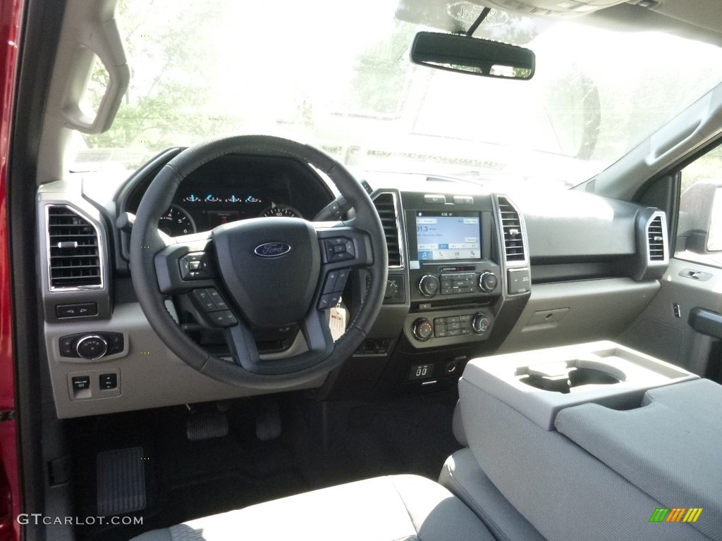 2016 F150 XLT SuperCab 4x4 - Ruby Red / Medium Earth Gray photo #8