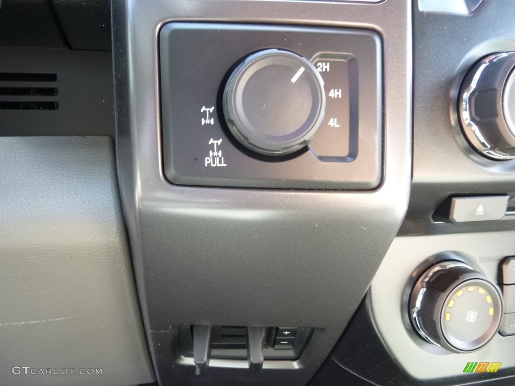 2016 F150 XLT SuperCab 4x4 - Ruby Red / Medium Earth Gray photo #13