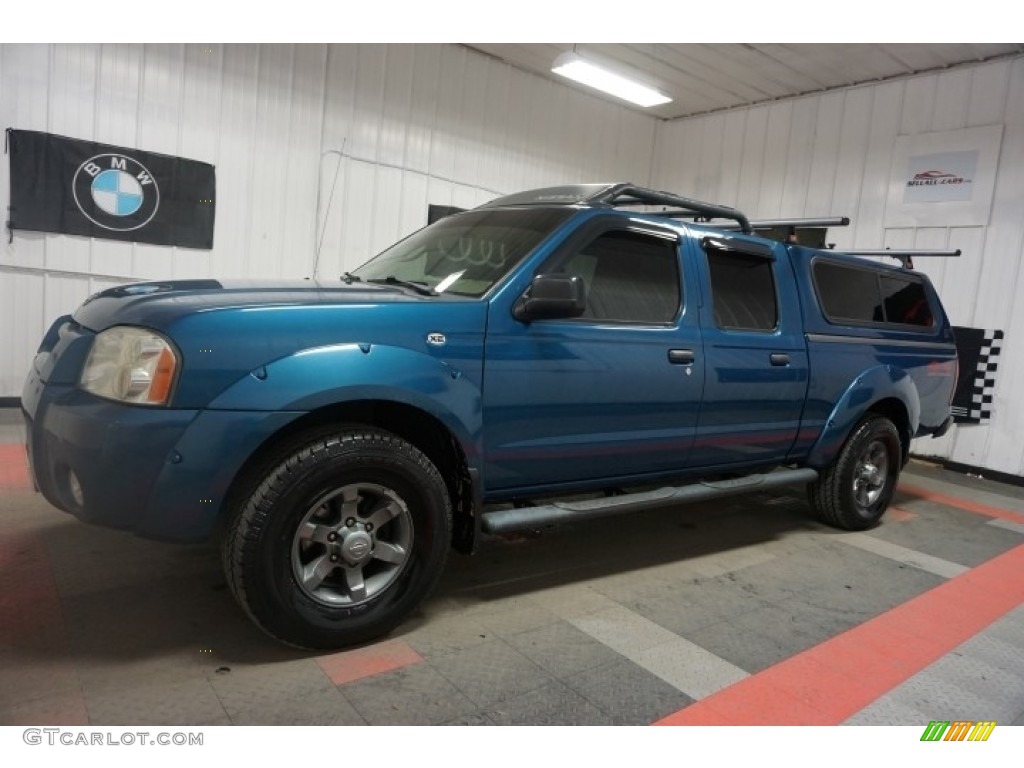 2004 Frontier XE V6 Crew Cab 4x4 - Electric Blue Metallic / Gray photo #2
