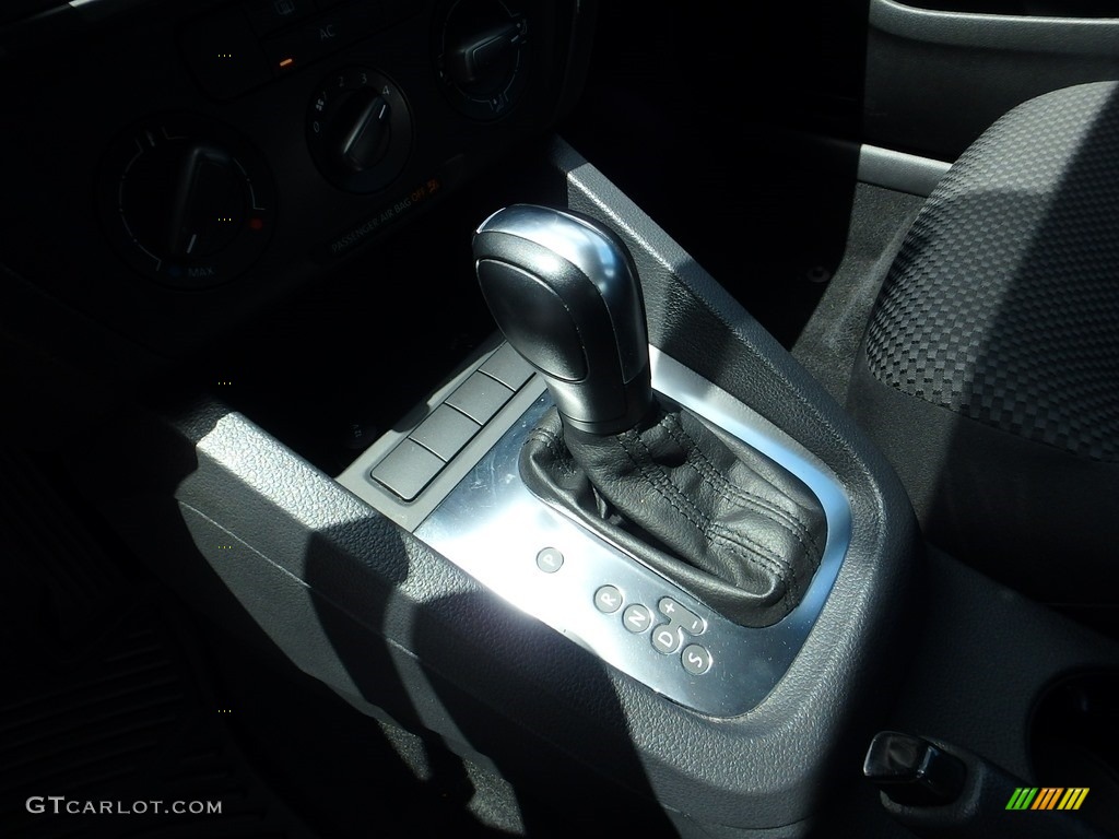 2012 Jetta S Sedan - Reflex Silver Metallic / Titan Black photo #26
