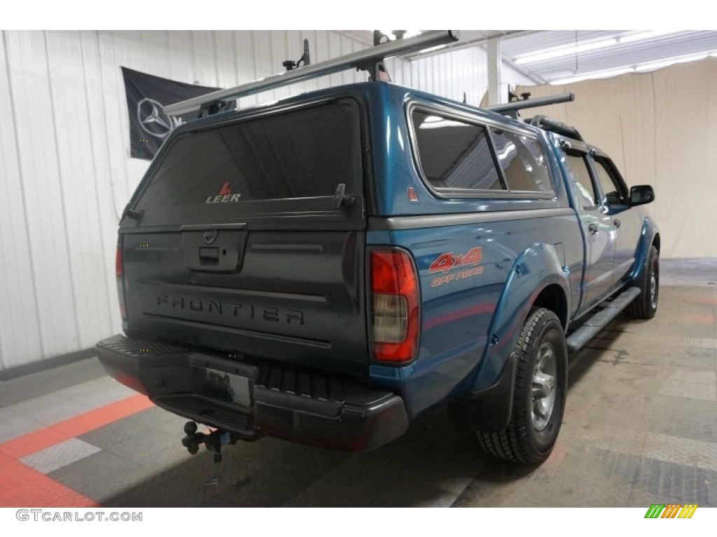 2004 Frontier XE V6 Crew Cab 4x4 - Electric Blue Metallic / Gray photo #8