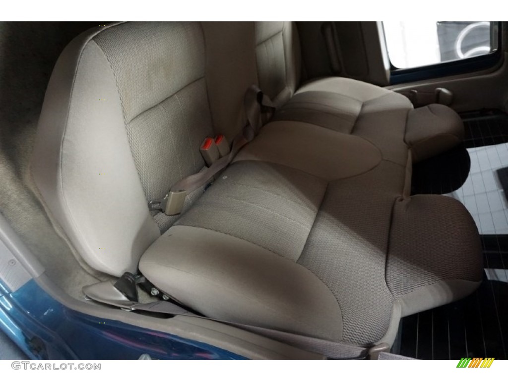 2004 Frontier XE V6 Crew Cab 4x4 - Electric Blue Metallic / Gray photo #22