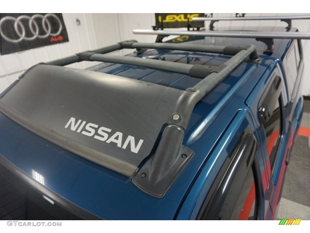 2004 Frontier XE V6 Crew Cab 4x4 - Electric Blue Metallic / Gray photo #80