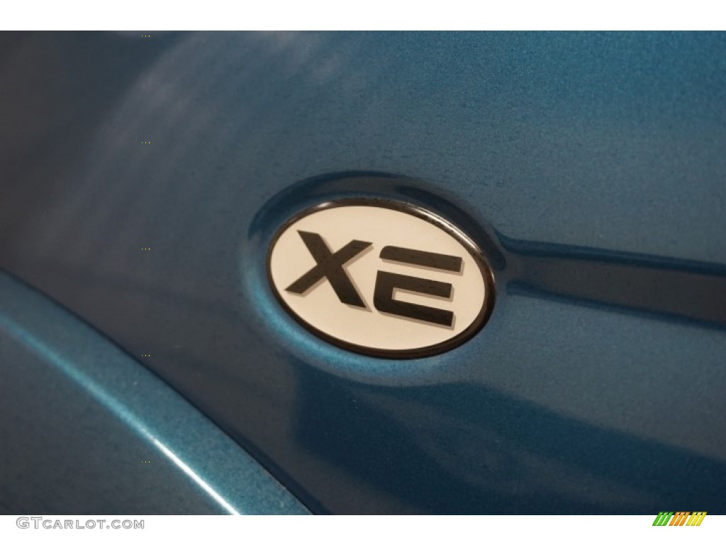 2004 Frontier XE V6 Crew Cab 4x4 - Electric Blue Metallic / Gray photo #89