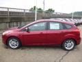 Ruby Red - Focus SE Hatch Photo No. 8