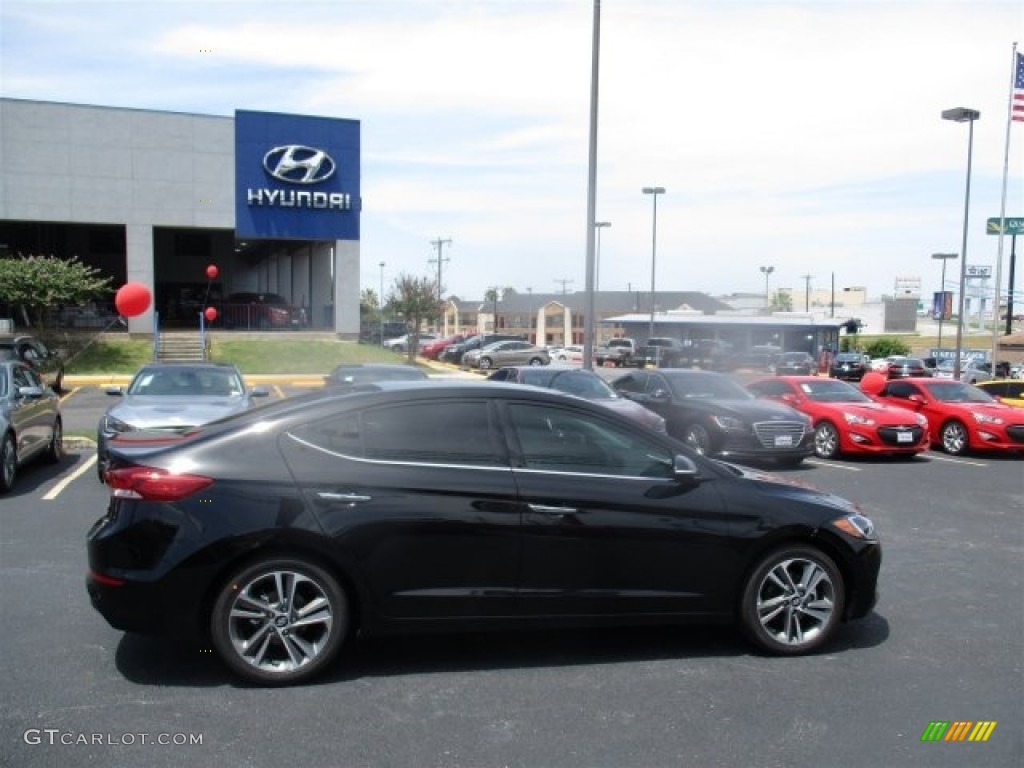2017 Elantra Limited - Black / Gray photo #8