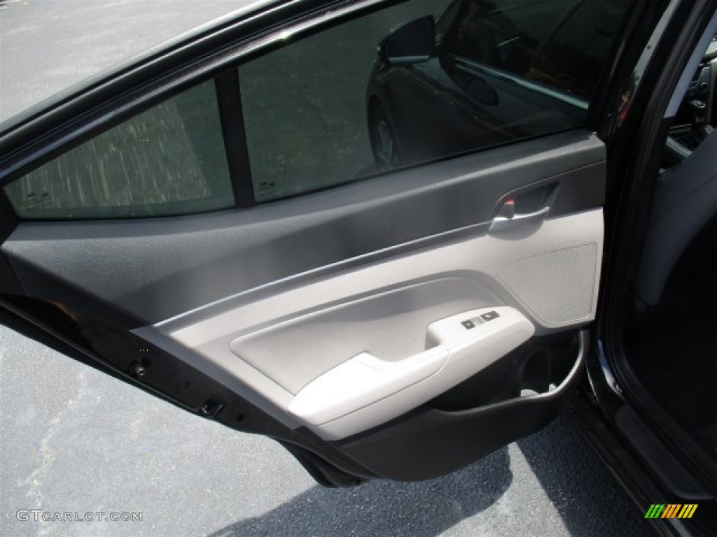 2017 Elantra Limited - Black / Gray photo #16