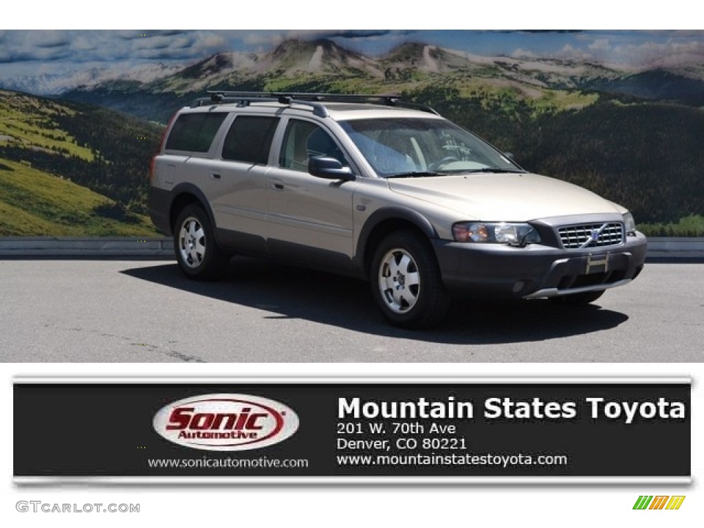 2004 XC70 AWD - Ash Gold Metallic / Beige/Light Sand photo #1