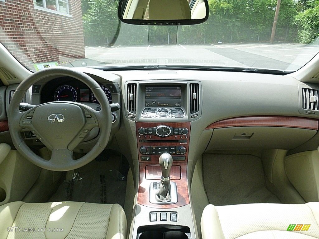 2008 G 35 x Sedan - Ivory Pearl White / Wheat photo #24