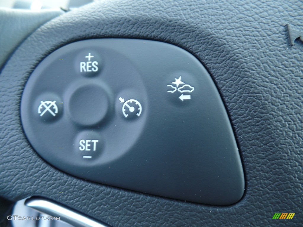 2017 Impala LT - Iridescent Pearl Tricoat / Jet Black/Dark Titanium photo #20