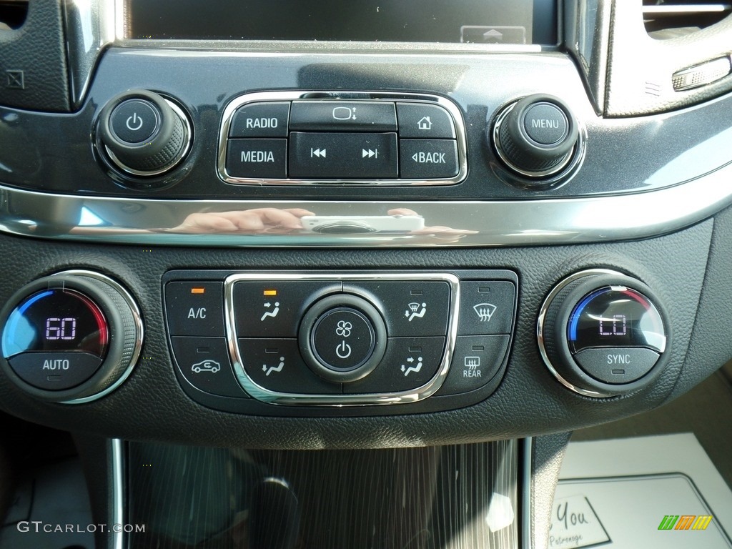 2017 Impala LT - Iridescent Pearl Tricoat / Jet Black/Dark Titanium photo #30