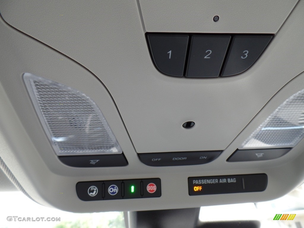 2017 Impala LT - Iridescent Pearl Tricoat / Jet Black/Dark Titanium photo #38