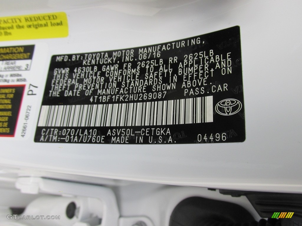 2017 Camry Color Code 070 for Blizzard White Pearl Photo #114204036