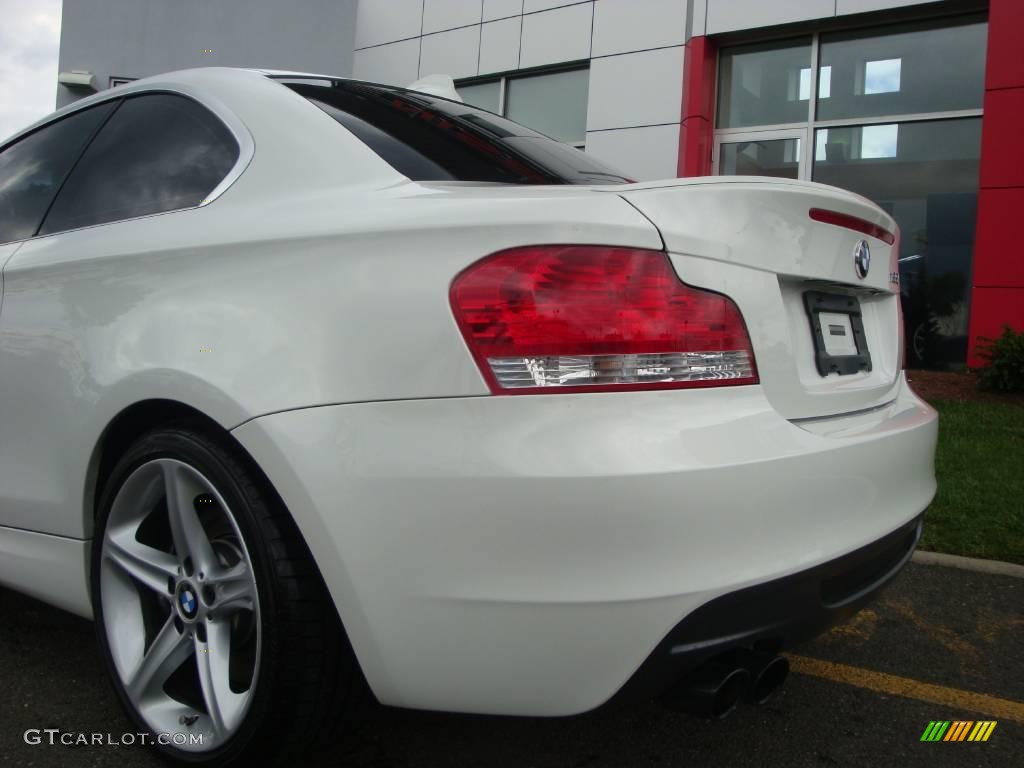 2008 1 Series 135i Coupe - Alpine White / Black photo #15