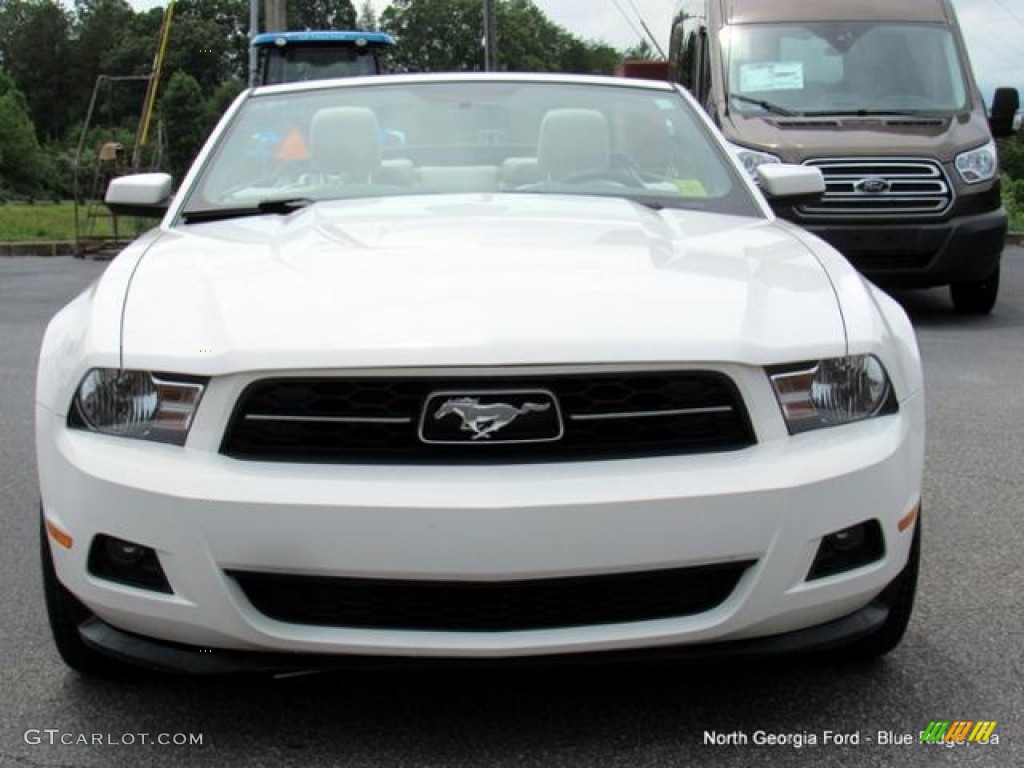 2011 Mustang V6 Premium Convertible - Performance White / Stone photo #8
