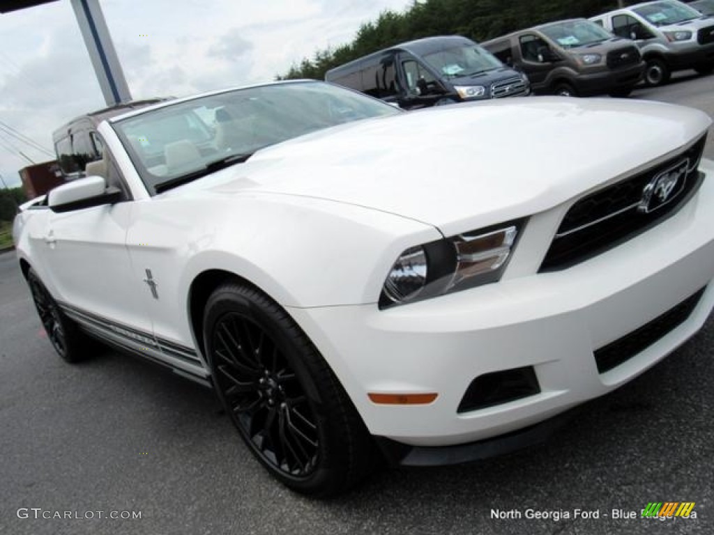 2011 Mustang V6 Premium Convertible - Performance White / Stone photo #30