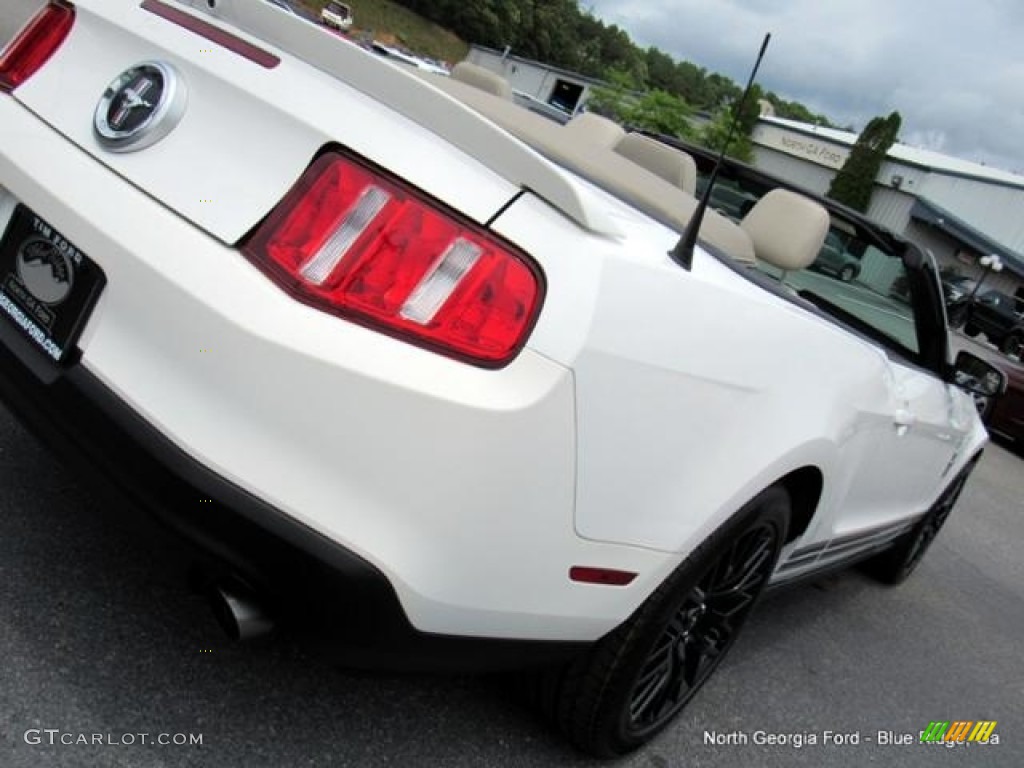 2011 Mustang V6 Premium Convertible - Performance White / Stone photo #31