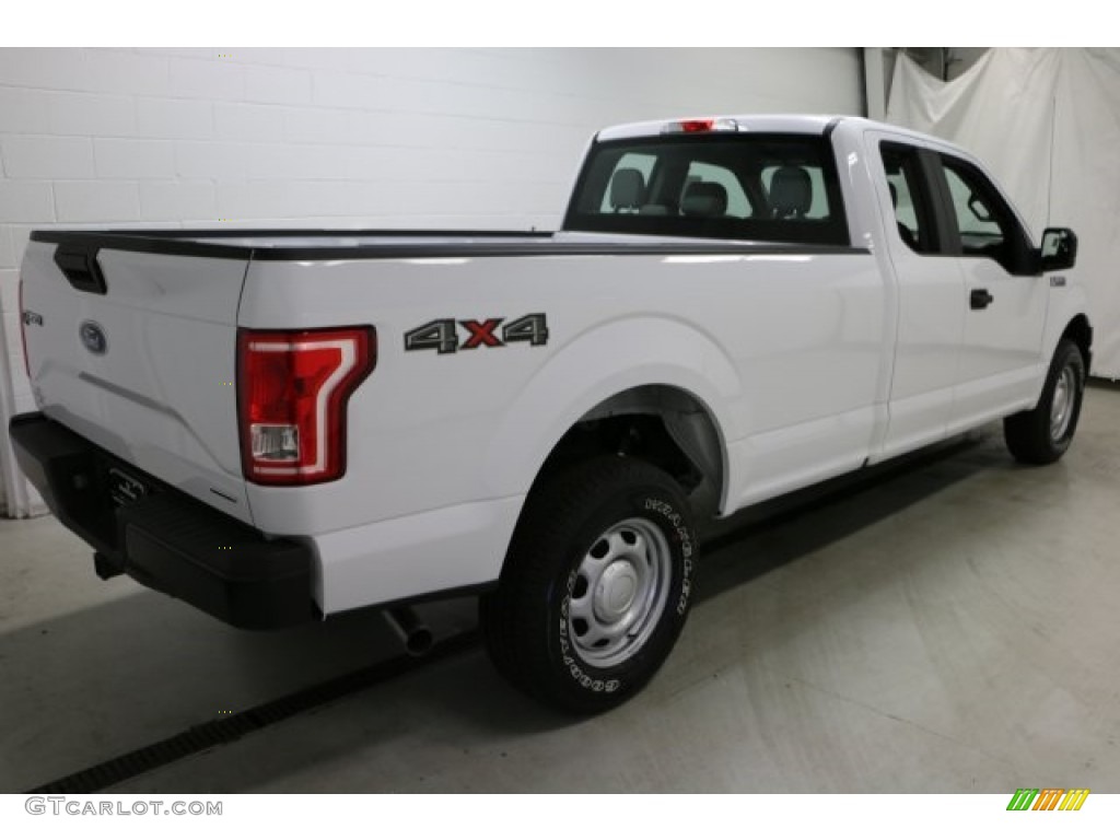 2016 F150 XL SuperCab 4x4 - Oxford White / Medium Earth Gray photo #4