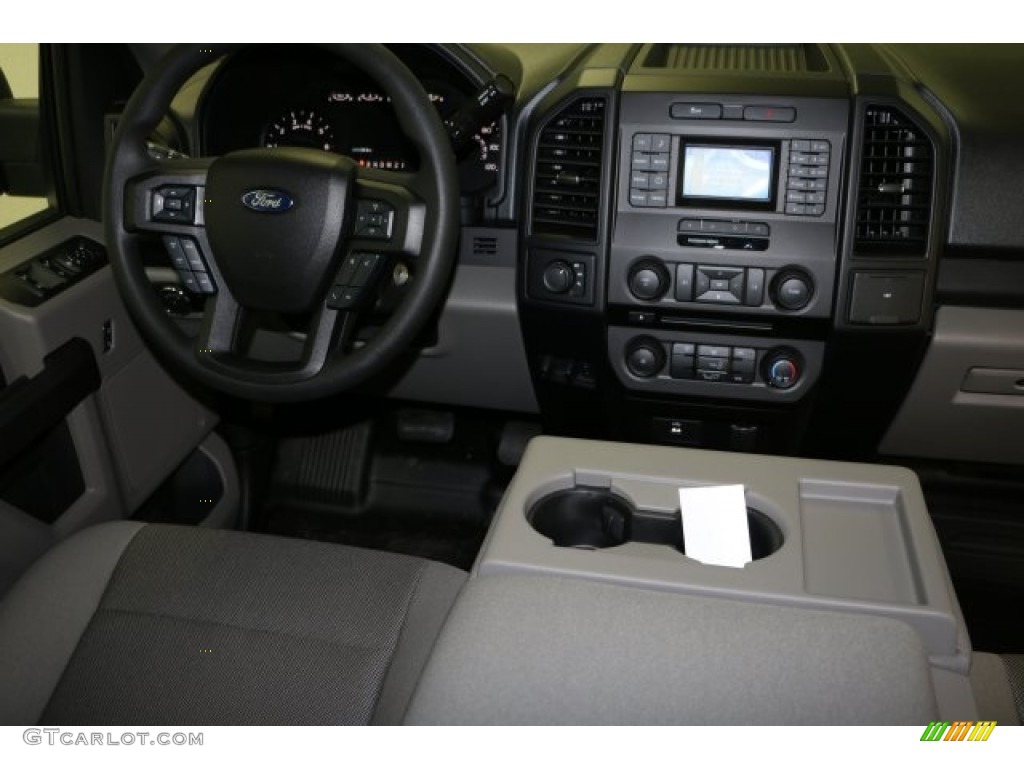 2016 F150 XL SuperCab 4x4 - Oxford White / Medium Earth Gray photo #8