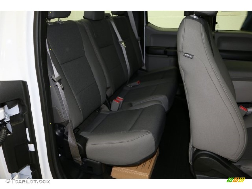 2016 F150 XL SuperCab 4x4 - Oxford White / Medium Earth Gray photo #9