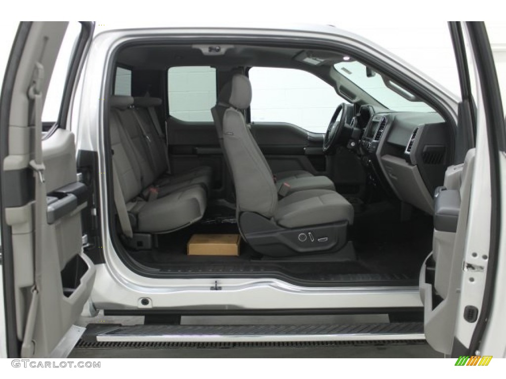 2016 F150 XLT SuperCab 4x4 - Ingot Silver / Medium Earth Gray photo #10
