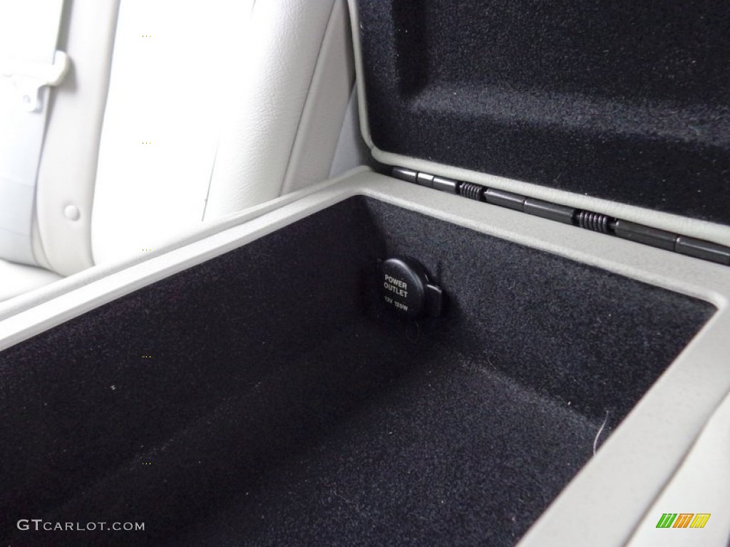 2005 Amanti  - Pearl White / Gray photo #70