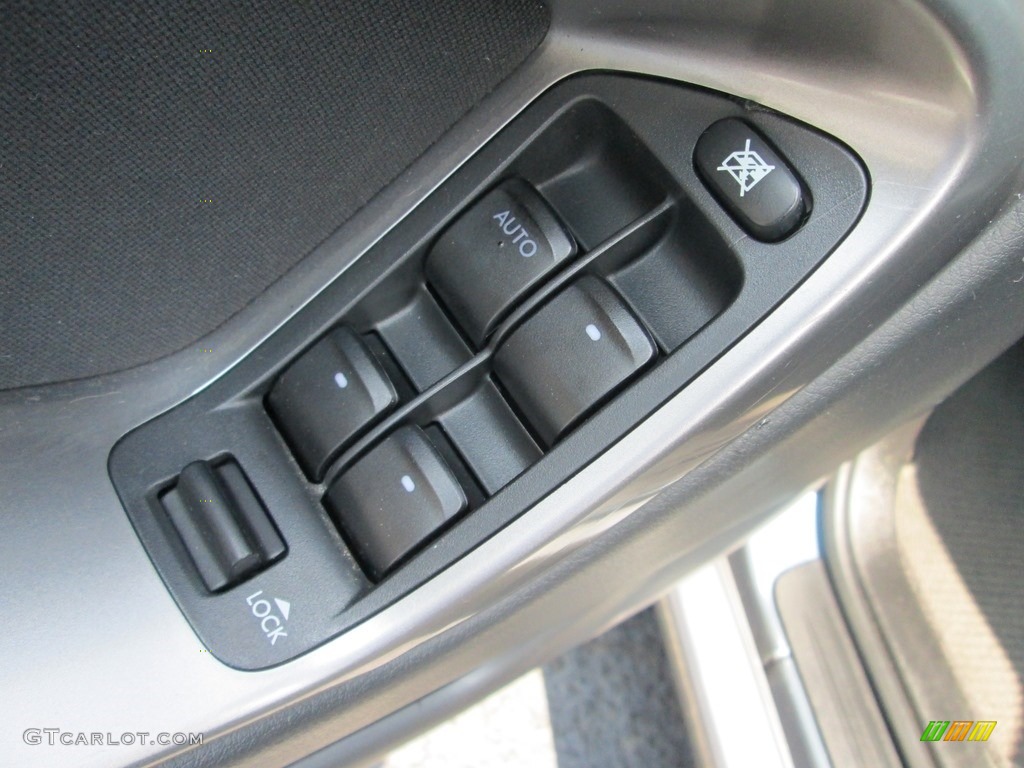 2005 Outback 2.5i Wagon - Atlantic Blue Pearl / Off Black photo #14