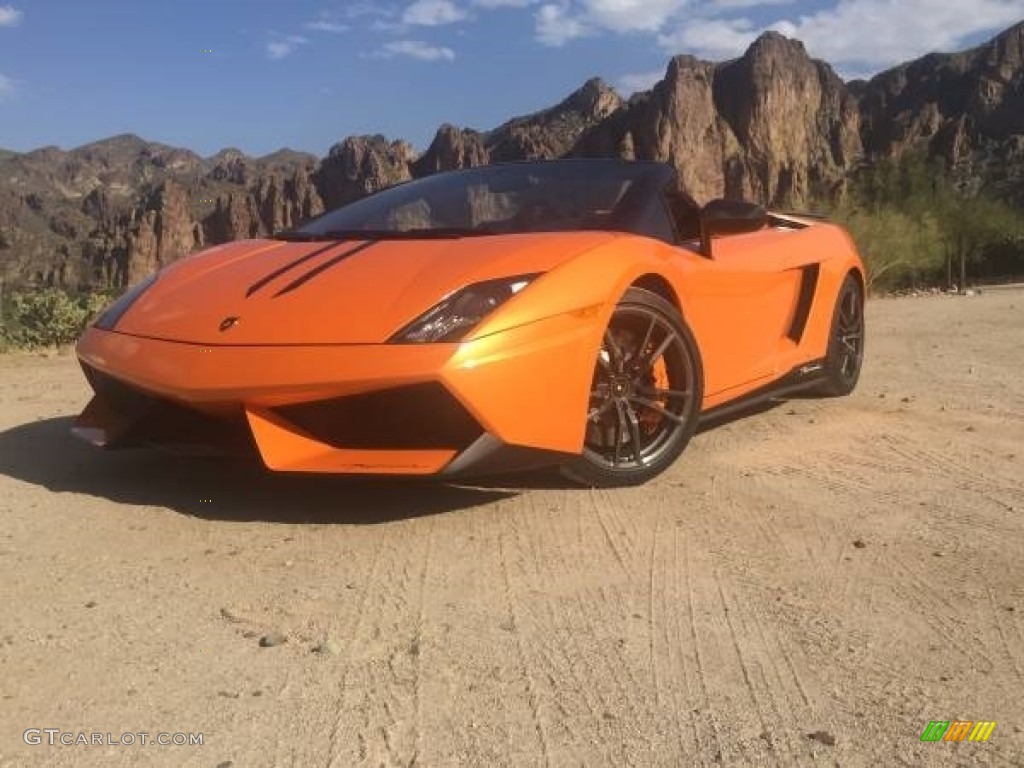 Arancio Borealis (Orange) Lamborghini Gallardo