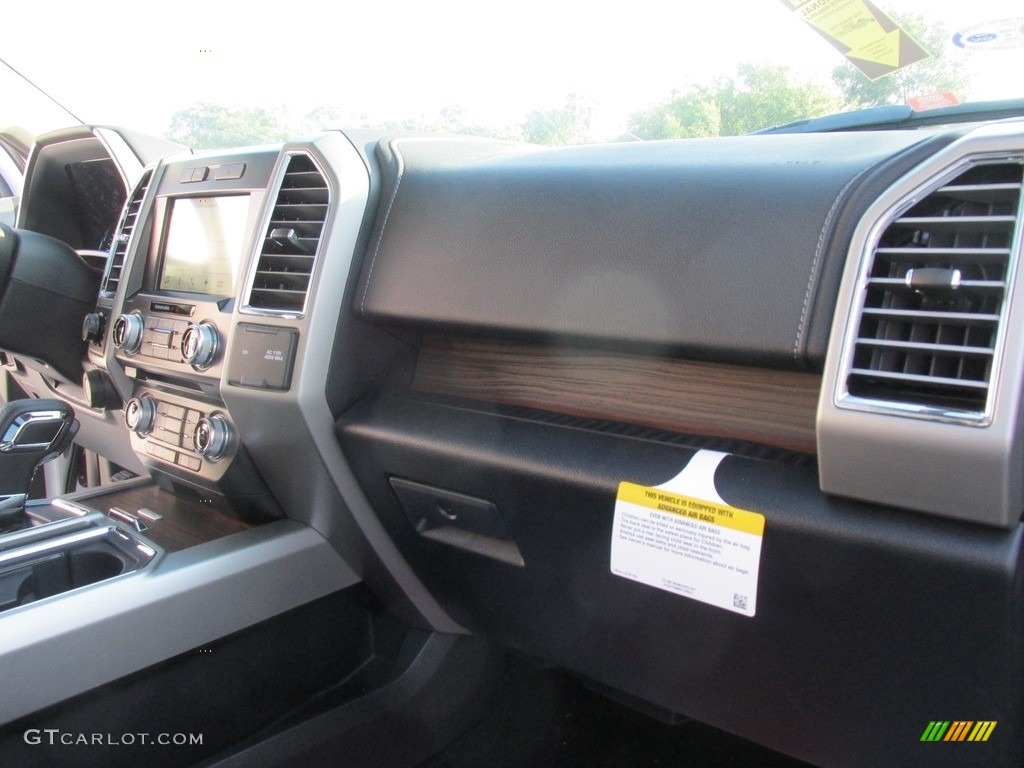 2016 F150 Lariat SuperCrew 4x4 - White Platinum / Black photo #17
