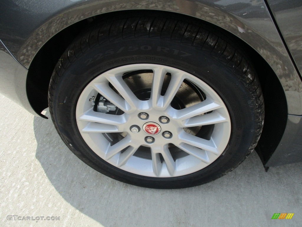 2017 Jaguar XE 25t Premium Wheel Photos