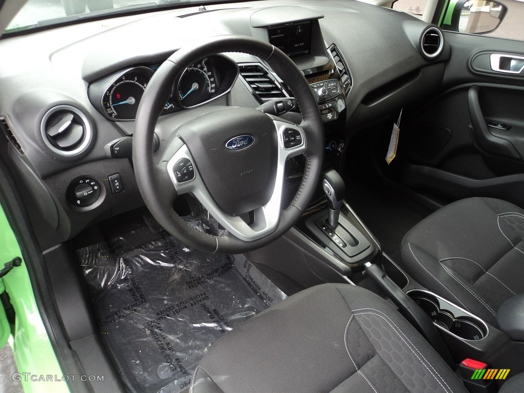 Charcoal Black Interior 2015 Ford Fiesta SE Sedan Photo #114222855