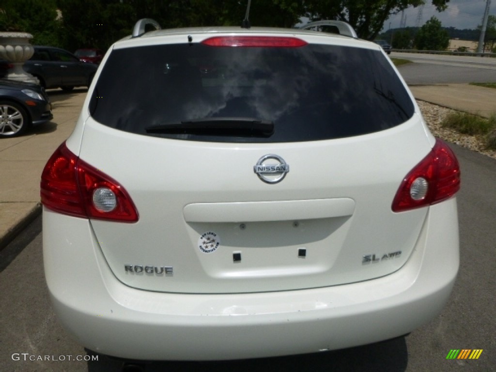 2010 Rogue SL AWD - Phantom White / Black photo #12