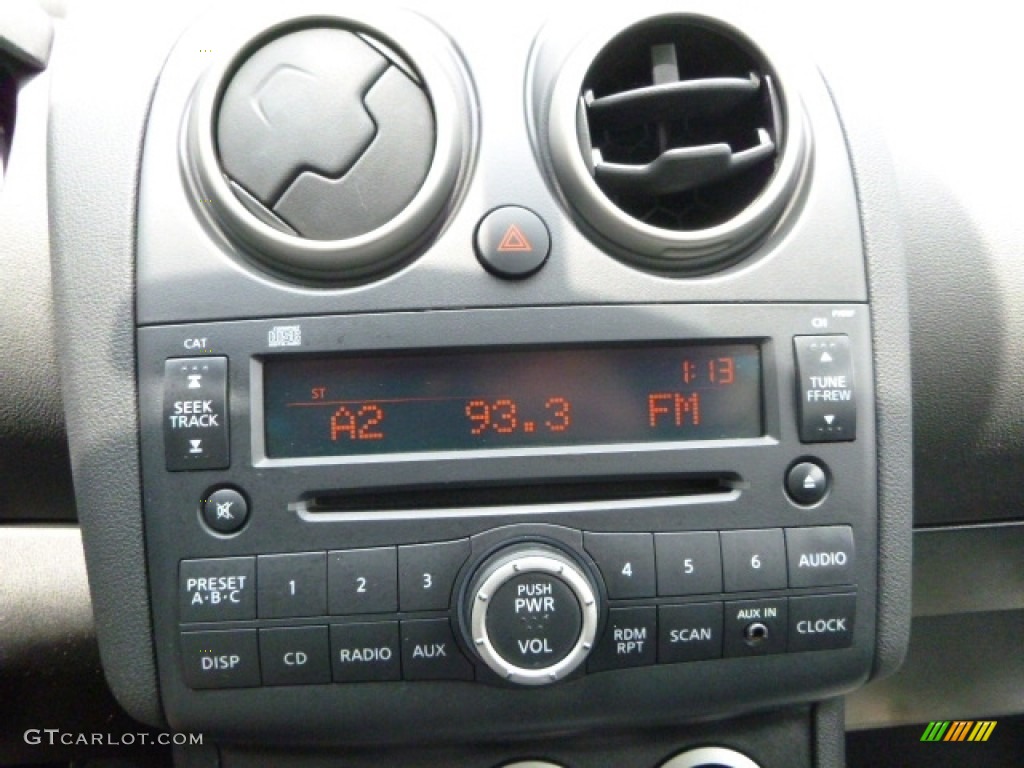 2010 Rogue SL AWD - Phantom White / Black photo #16