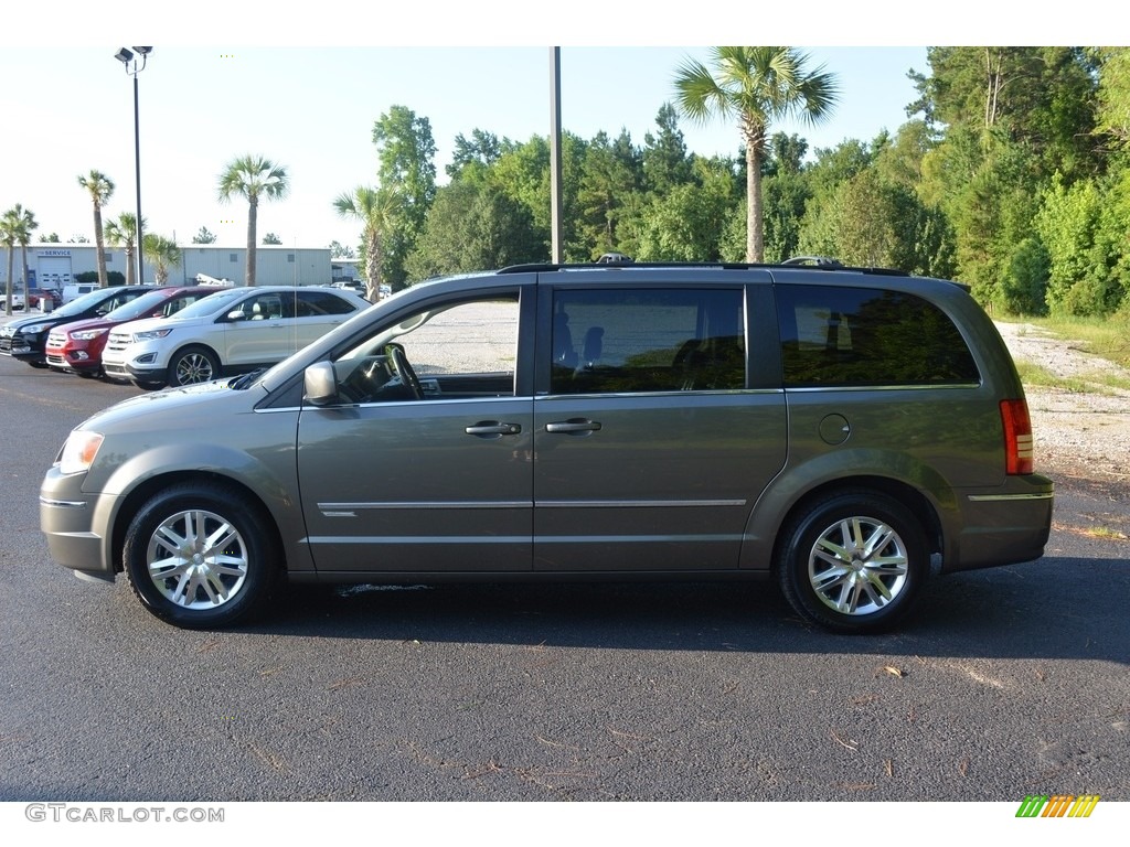 2010 Town & Country Touring - Dark Titanium Metallic / Dark Slate Gray/Light Shale photo #7