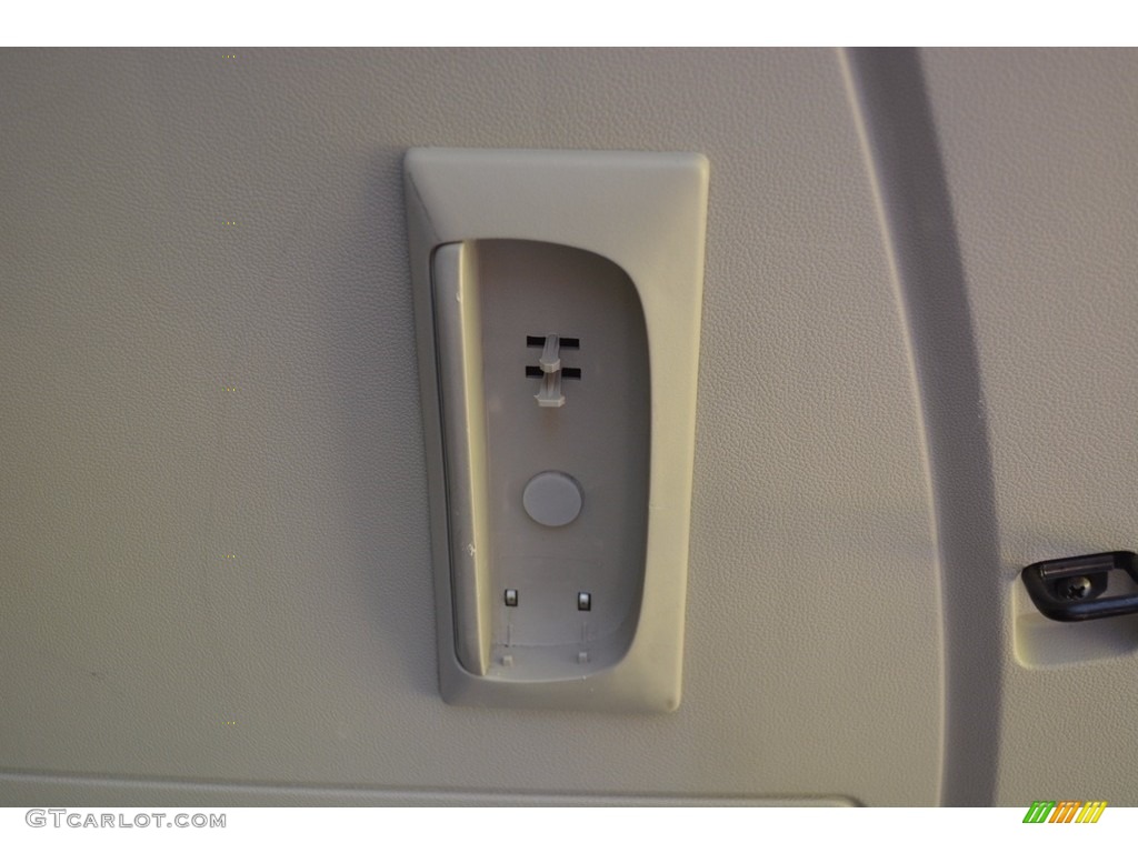 2010 Town & Country Touring - Dark Titanium Metallic / Dark Slate Gray/Light Shale photo #19