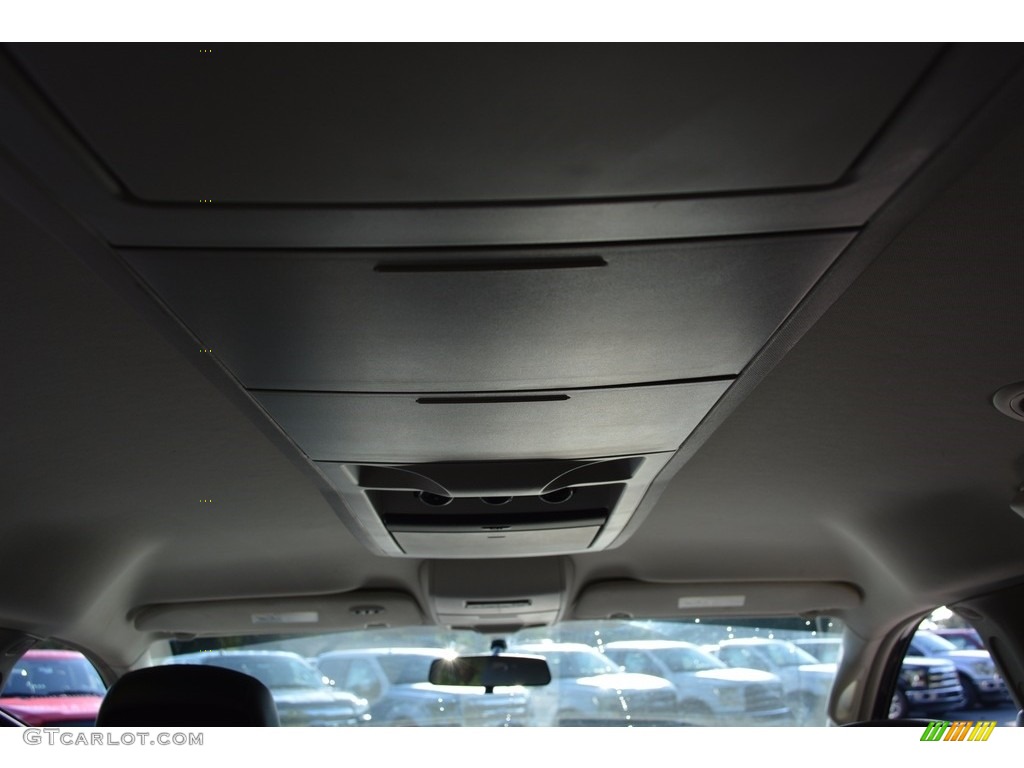 2010 Town & Country Touring - Dark Titanium Metallic / Dark Slate Gray/Light Shale photo #39