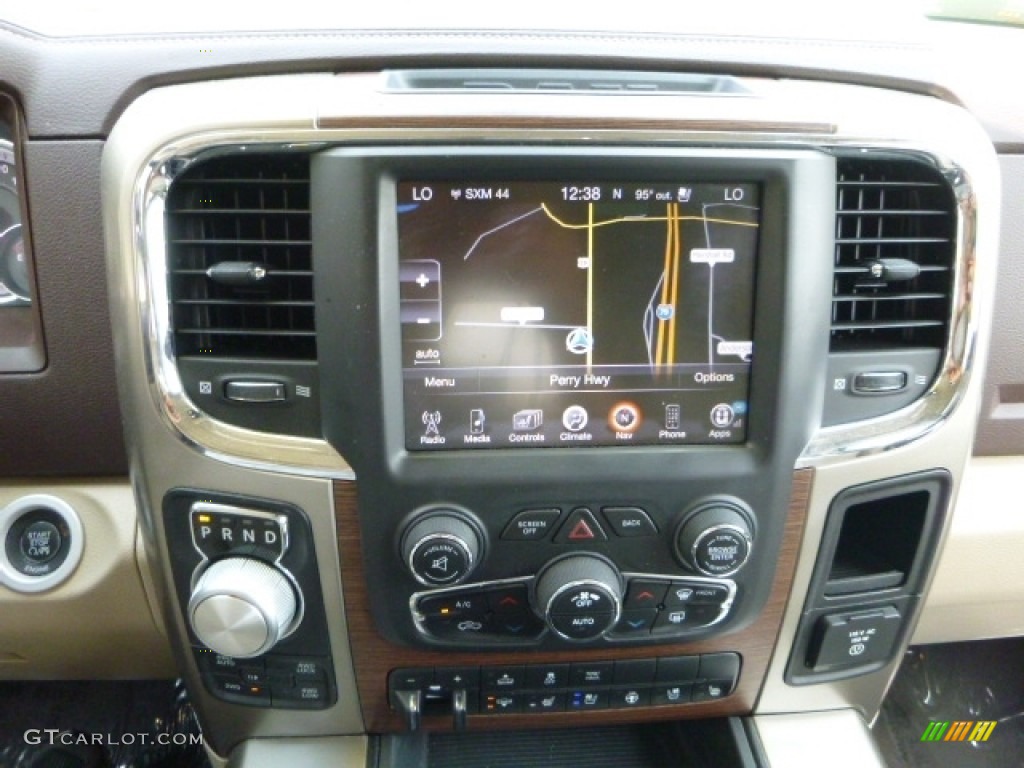 2013 1500 Laramie Crew Cab 4x4 - Western Brown Pearl / Canyon Brown/Light Frost Beige photo #17