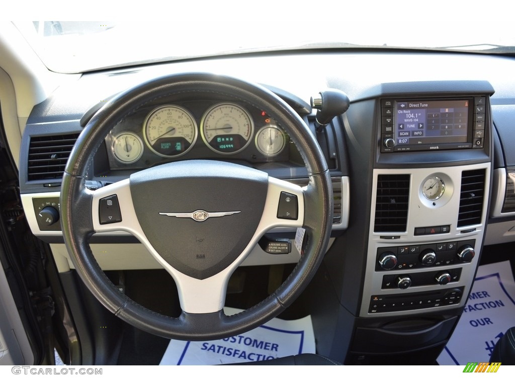 2010 Town & Country Touring - Dark Titanium Metallic / Dark Slate Gray/Light Shale photo #57