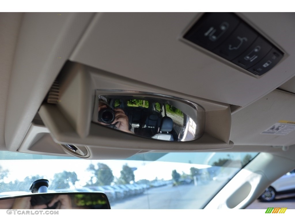 2010 Town & Country Touring - Dark Titanium Metallic / Dark Slate Gray/Light Shale photo #81