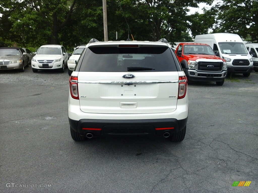 2013 Explorer XLT 4WD - Oxford White / Medium Light Stone photo #5