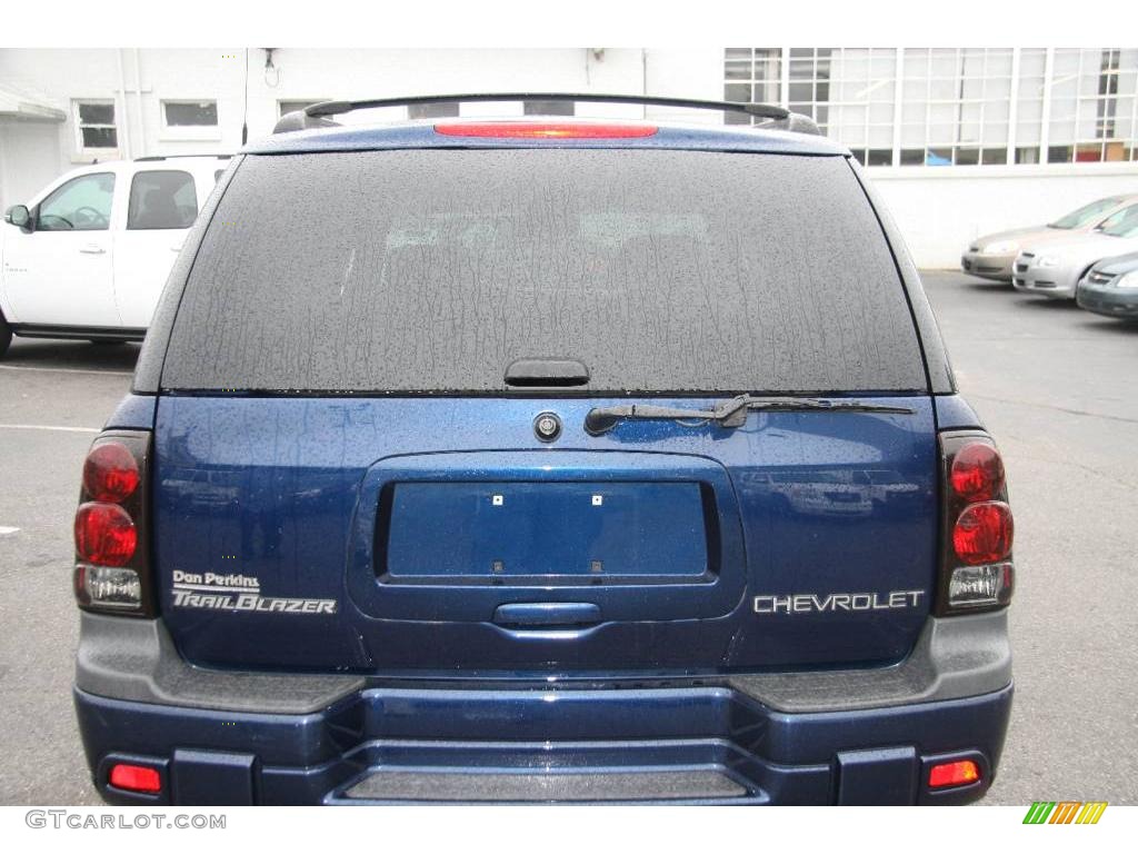 2002 TrailBlazer LS 4x4 - Indigo Blue Metallic / Light Pewter photo #6