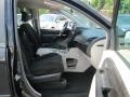 Brilliant Black Crystal Pearl - Grand Caravan SXT Photo No. 17
