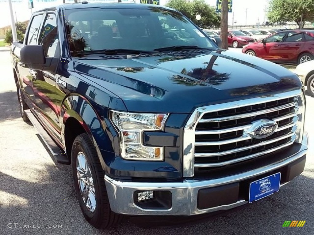 2016 F150 XLT SuperCrew - Blue Jeans / Medium Earth Gray photo #1