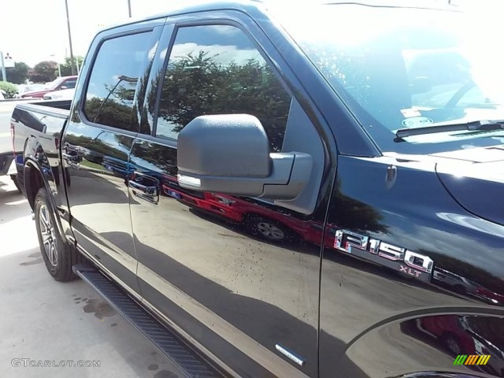 2016 F150 XLT SuperCrew - Shadow Black / Black photo #6