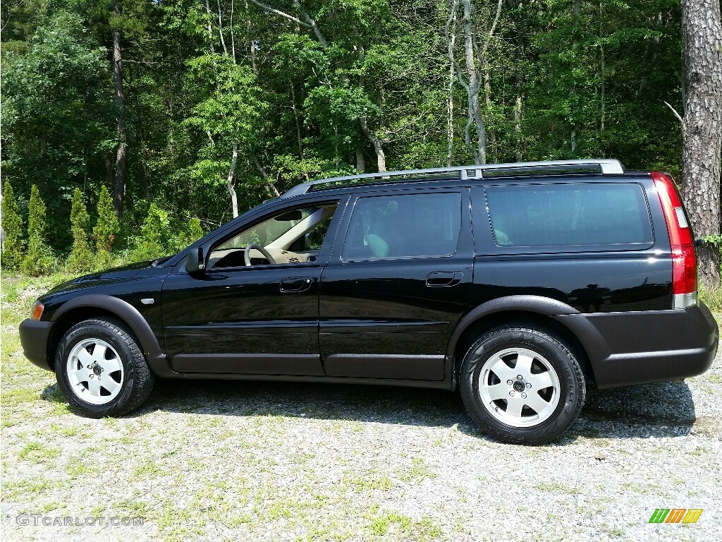 2004 XC70 AWD - Black / Beige/Light Sand photo #5